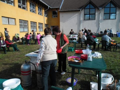2013.10.19. Lepcsánka sütés_Alsóbercki3
