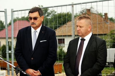 2014_10_03_szociális_alapkő_letétel (10)