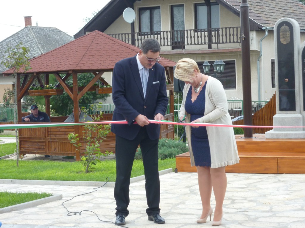 II. Világháborús Emlékmű és Emlékpark átadás