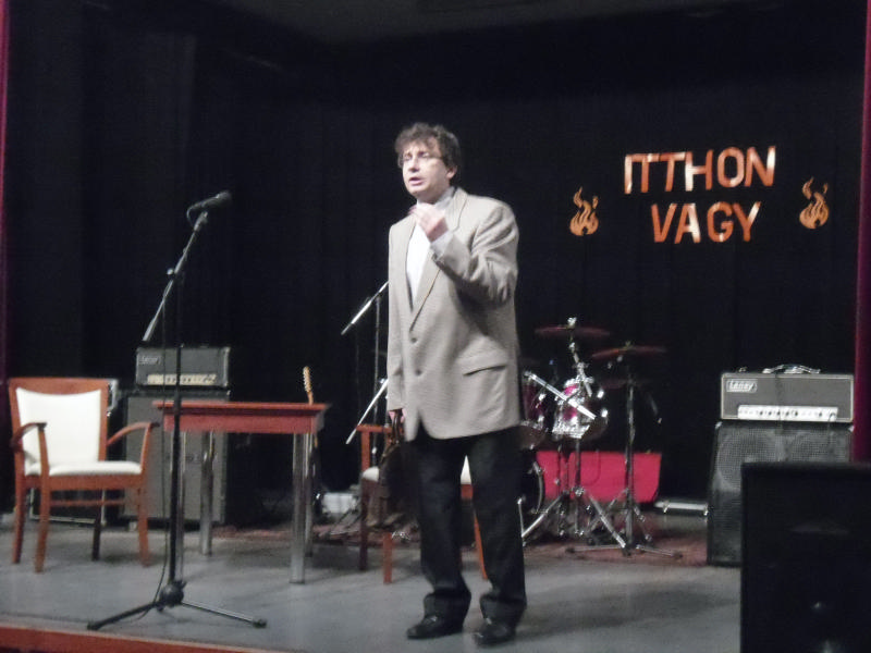 Itthon vagy- Karcsán is!