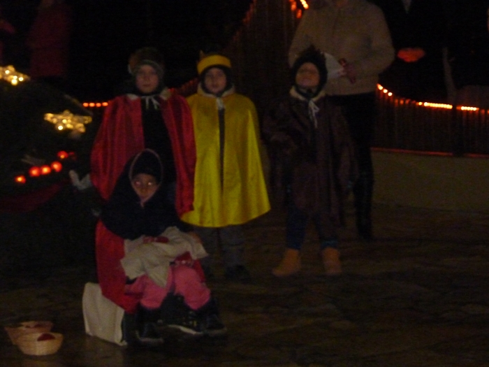 Adventi gyertyagyújtás Nagyrozvágyon - Első vasárnap