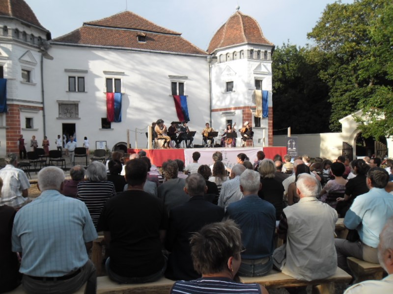 Pácin: Itthon vagy - Magyarország szeretlek!