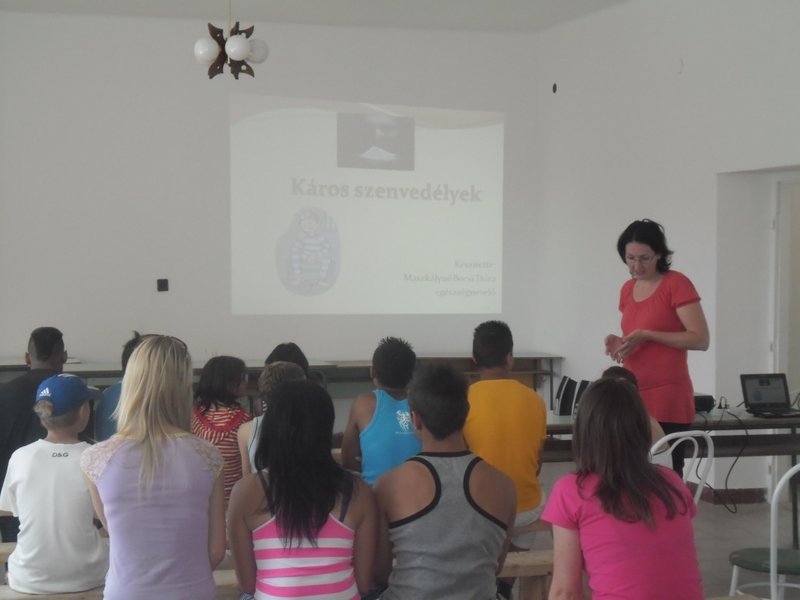 zemplenagard_2013_07_17_karos_szenvedelyek_eloadas_2