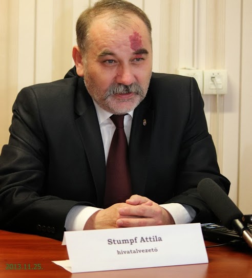 2013_11_25_cigánd_sajtótájékoztató (1)