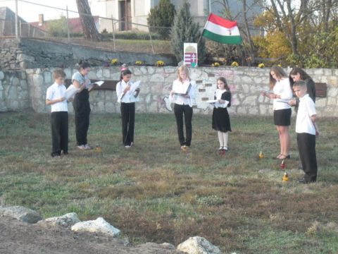 2013. október 23._kisrozvagy_október 23-i ünnepség 49