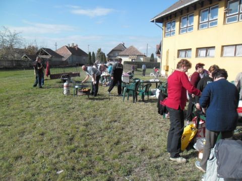2013.10.19.Alsóberecki_Lepcsánka sütés (1)