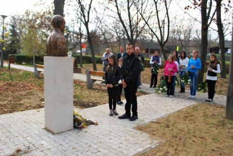 2013_10_29_cigánd_mindenszentek (23)