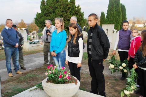 2013_10_29_cigánd_mindenszentek (61)