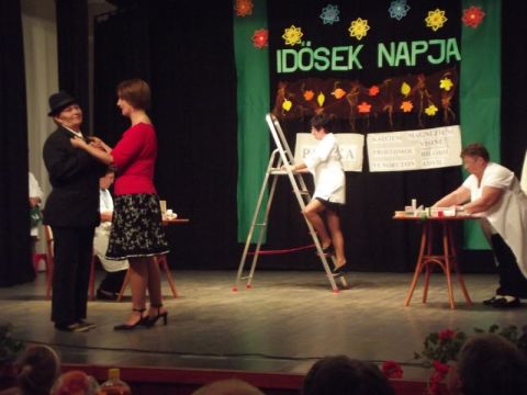 Karcsa_2013_10_03 idősek napja (39)