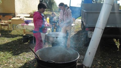lacacseke_2013_szept_28_fozoverseny (17)