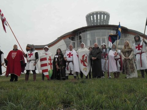 2013_11_16_ karos_életfa_ültetők_találkozója_képek (30)
