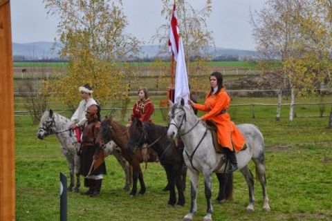 2013_11_16_ karos_életfa_ültetők_találkozója_képek (6)