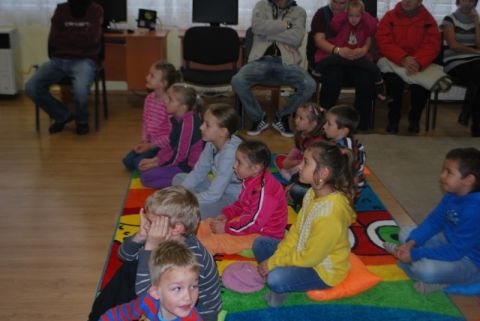 2013_11_16_cigánd_bábszínház (12)