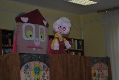 2013_11_16_cigánd_bábszínház (49)