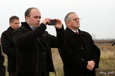 2013_11_16_cigánd_útátadás (5)