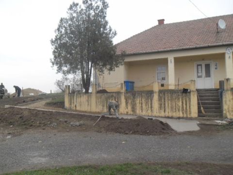 2013_11_21_kisrozvagy_mozgaskorlatozott_feljaro_epites (4)