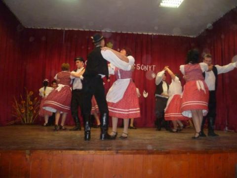 2013.12.22.Első karácsonyi műsor Semjénben (29)
