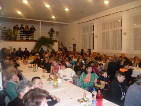 2013.12.22.Első karácsonyi műsor Semjénben (3)