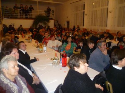 2013.12.22.Első karácsonyi műsor Semjénben (8)