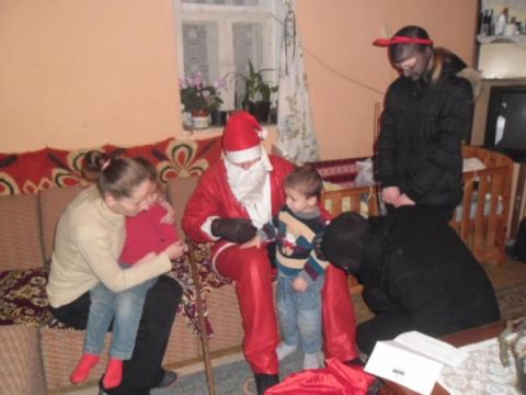 2013_12_05_kisrozvagy_mikulasnap (28)