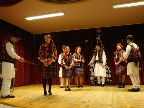 csangok_2013_dec_faluhaz (16)