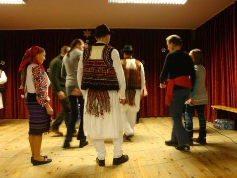 csangok_2013_dec_faluhaz (23)