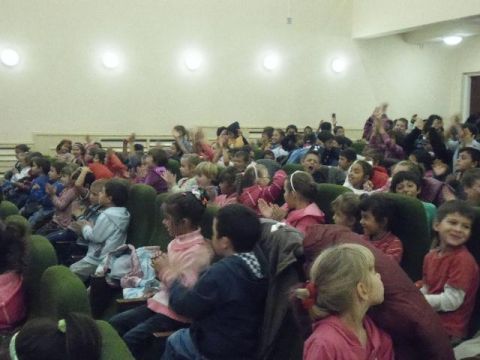 2013.10.11. színház_Tiszakarád7