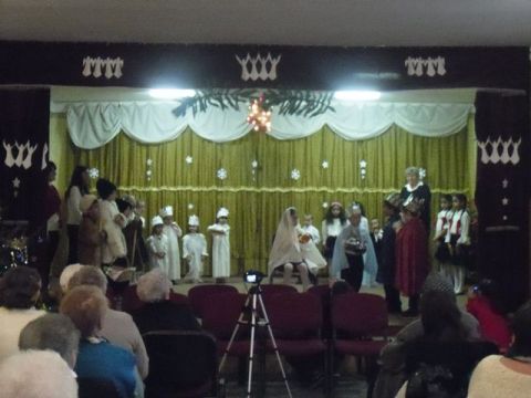 2013.12.20. Karácsonyi ünnepség_Karos4