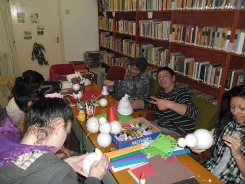 2013.12.22. karacsonyi_kezmuves_foglalkozas_Dámóc03