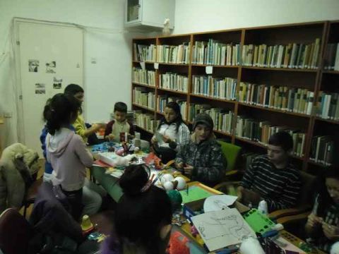 2013.12.22. karacsonyi_kezmuves_foglalkozas_Dámóc11