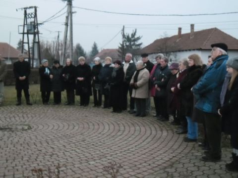 2013.12.23.  Karácsonyi ünnepség_Alsóberecki3