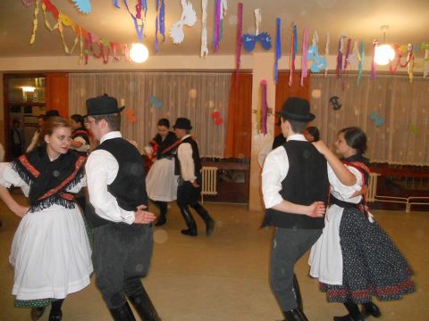2014_02_08_cigánd_sarkantyús néptáncegyüttes_boly (5)