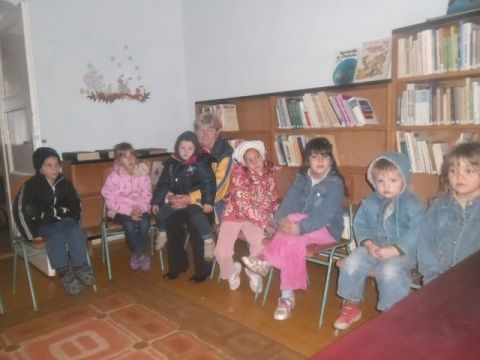 könyvtári előa.2013.11.20_R.leány2