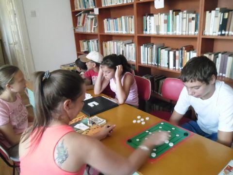 Társasjáték klub 2013.08.16_Dámóc6