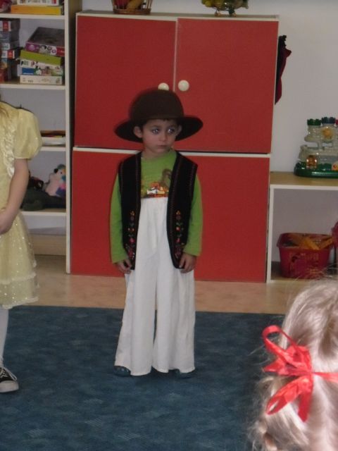 2014.02.28. Alsóberecki Farsang az óviban (15)