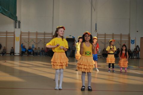 2014_02_28_cigánd_iskola farsang (377)