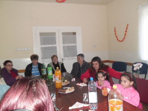 2014_03_08_nőnapi ünnepség_kisrozvágy (3)