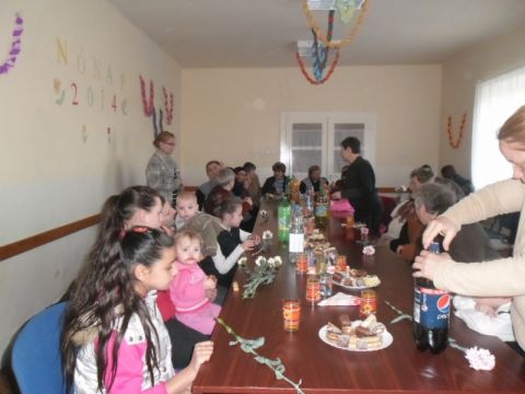 2014_03_08_nőnapi ünnepség_kisrozvágy (5)