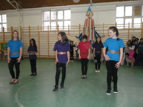 2014_farsang_az_iskolában_pacin (19)