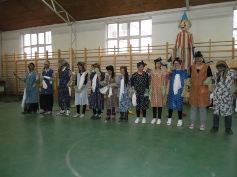 2014_farsang_az_iskolában_pacin (58)
