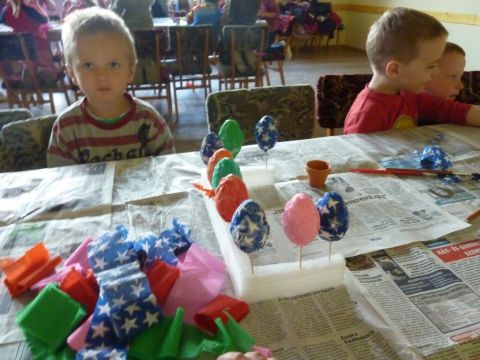 14.04.16._Nagyrozvagy_Jatszohaz(3)