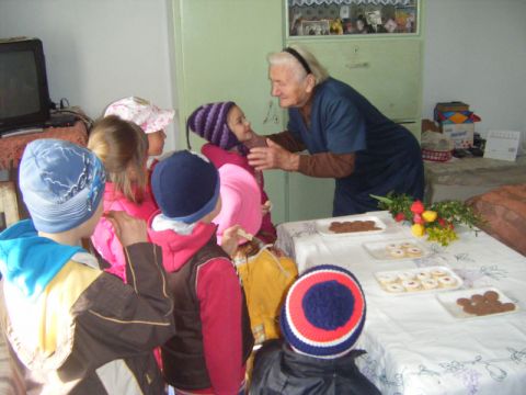 margitnéni_köszöntése_2014.04 (9)
