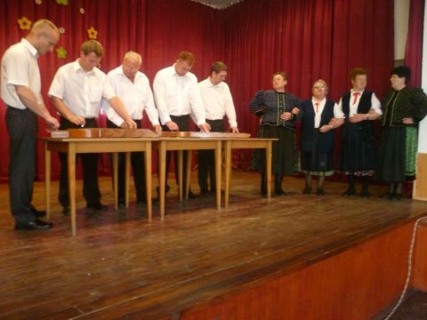 2014.05.04. Anyáknapja Semjénben (31)