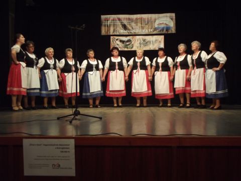 Karcsa_2014_05_27_ dámóciak (5)
