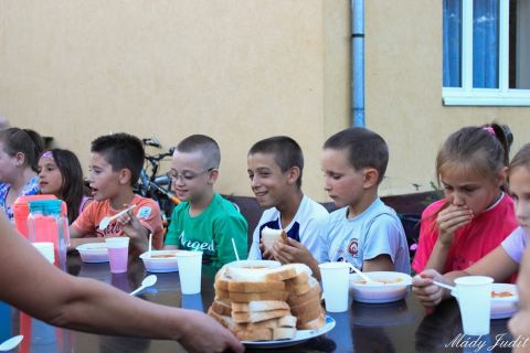2014_07_04_cigánd_pizsama_party (6)