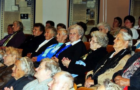 2014_10_03_cigánd_idősek_napja (9)