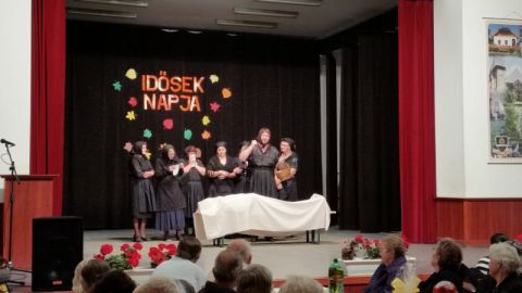 Karcsa_2014_10_01_időseknapja (19)