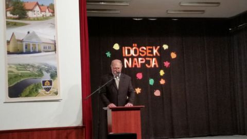 Karcsa_2014_10_01_időseknapja (7)