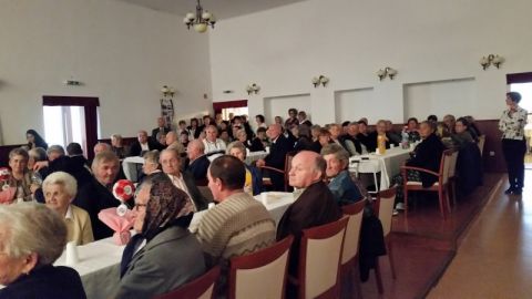 Karcsa_2014_10_01_időseknapja (8)