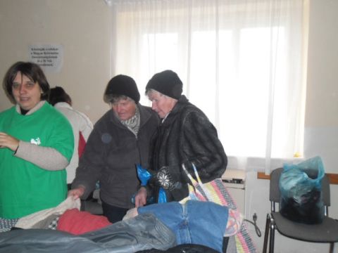 2014_11_28_Ruhaosztás_Kisrozvágy (4)